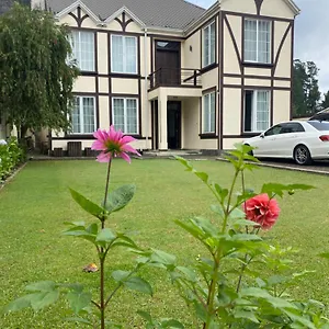 Cassandra Villa